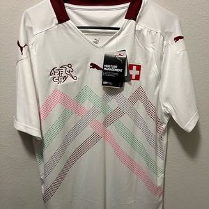 size L switzerland away soccer jersey! NWT!